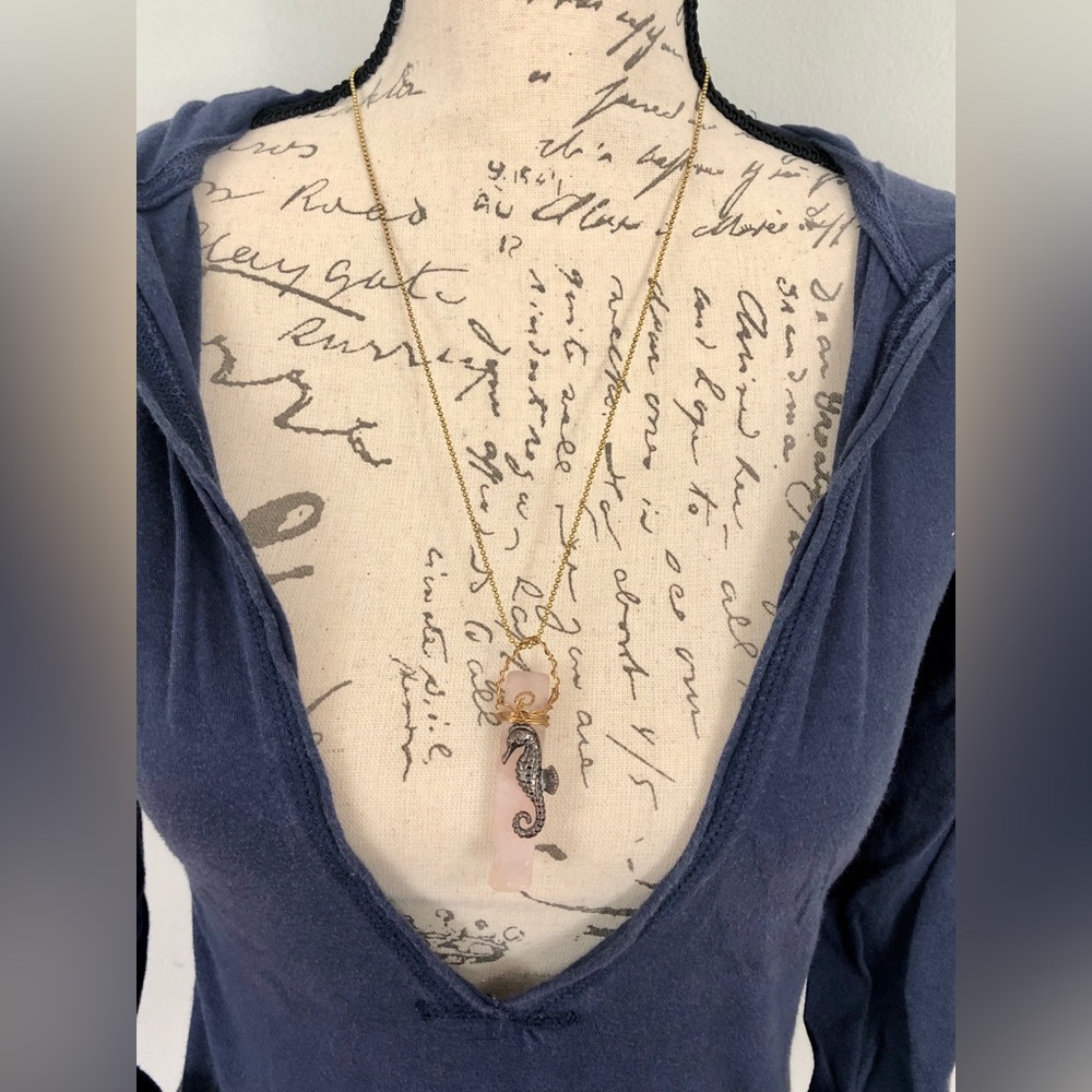 Rose Quartz Seahorse with wire wrapping necklace